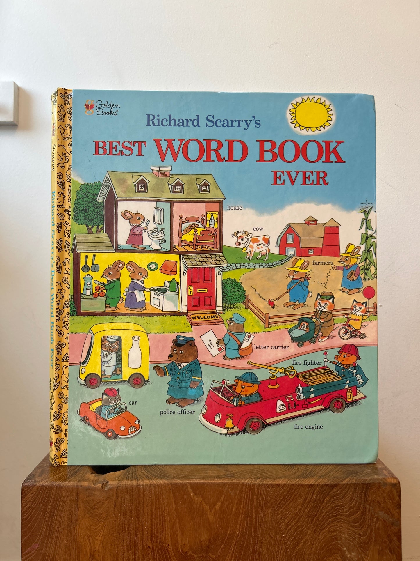 Vintage Richard Scarry Best Word Book Ever
