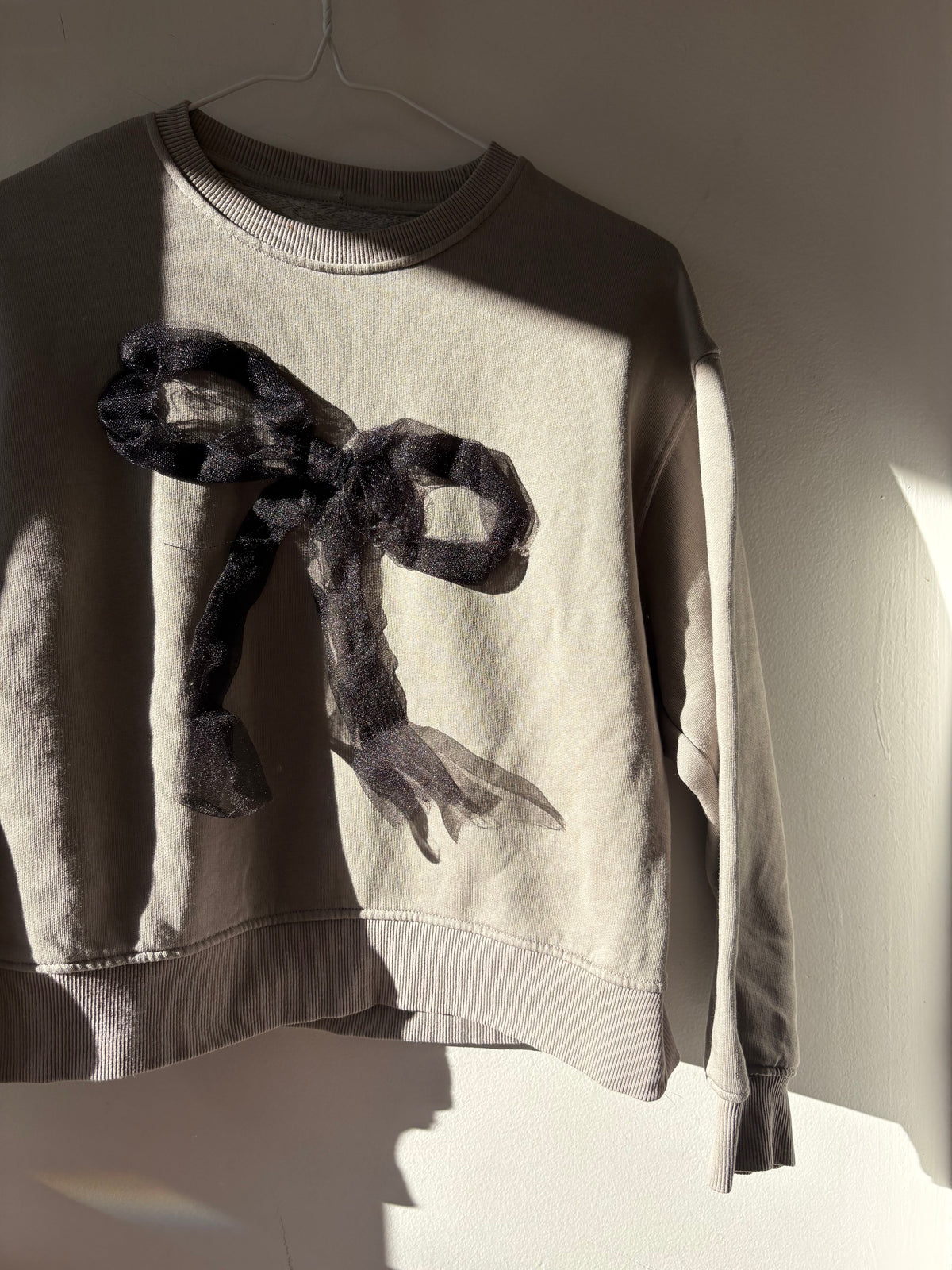 Zara Bow Sweatshirt | 11 Years