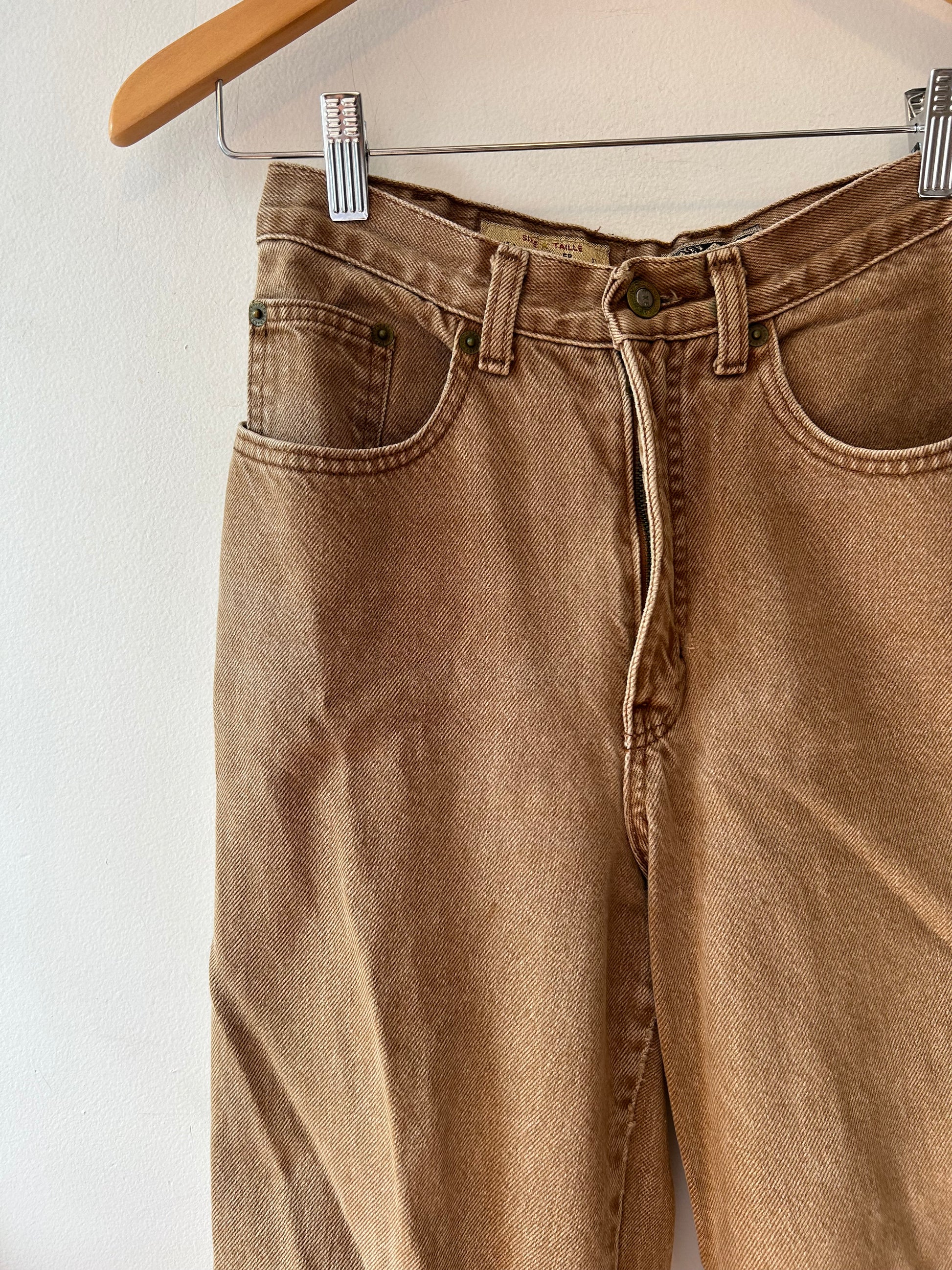  Vintage High-Waisted Jeans
