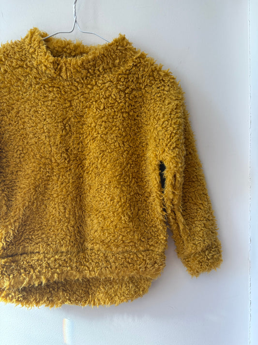 Rita & Wolf Fuzzy Pullover | 6 Years