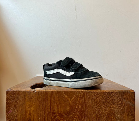 Vans  Sneakers (Toddler 7)